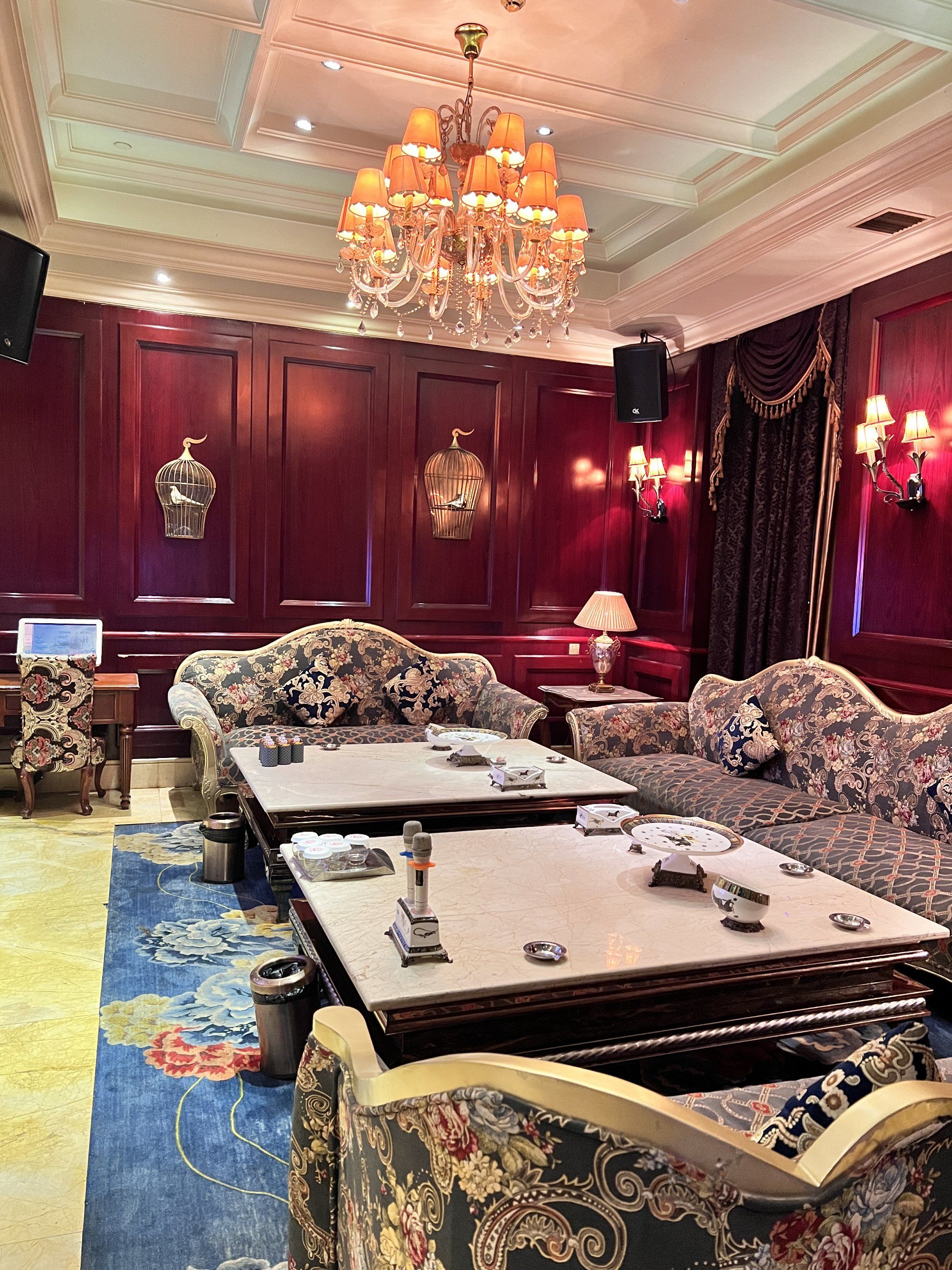 菏泽商务KTV探讨：好坏分析-曹县ktv预订